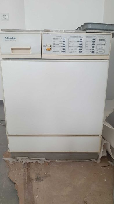 Maquina de lavar Roupa Miele Super Electronica W736  5Kg