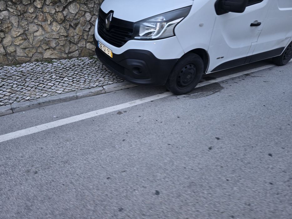 Renault trafic 1,5 em excelentes condições