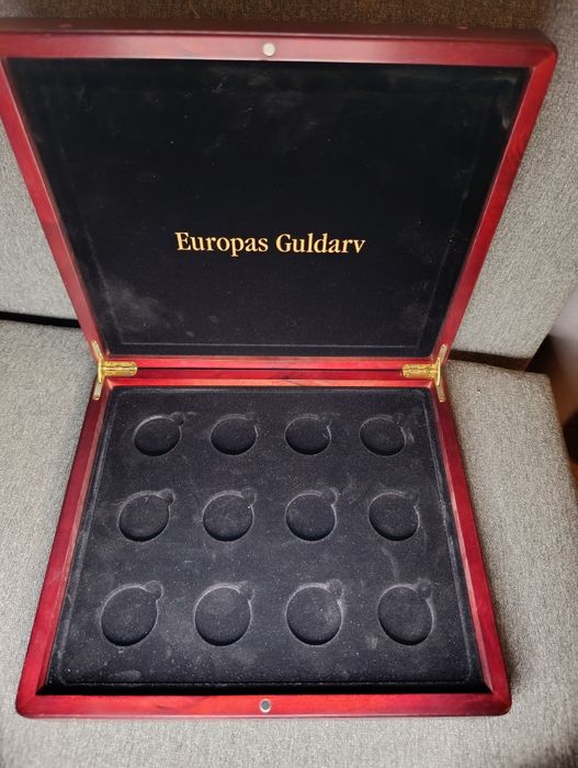 Kasety na monety 2 sztuki.