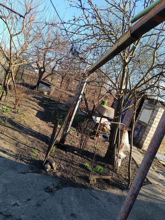 Продам затишний будинок в центрі.  Y.A.