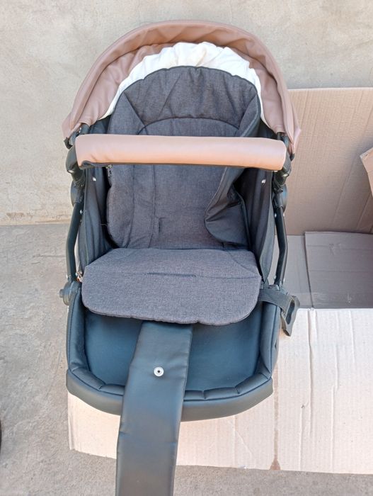 Дитяча коляска зима-літо 2 в 1