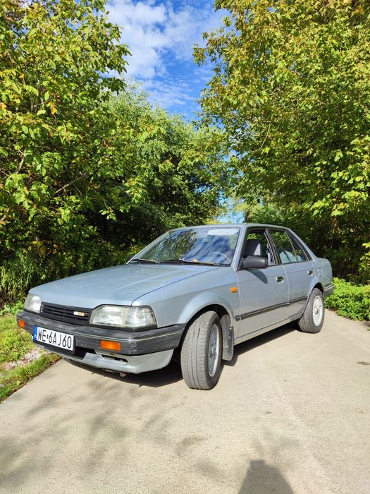 Mazda 323 BF 1.5 Sedan z 1987 roku
