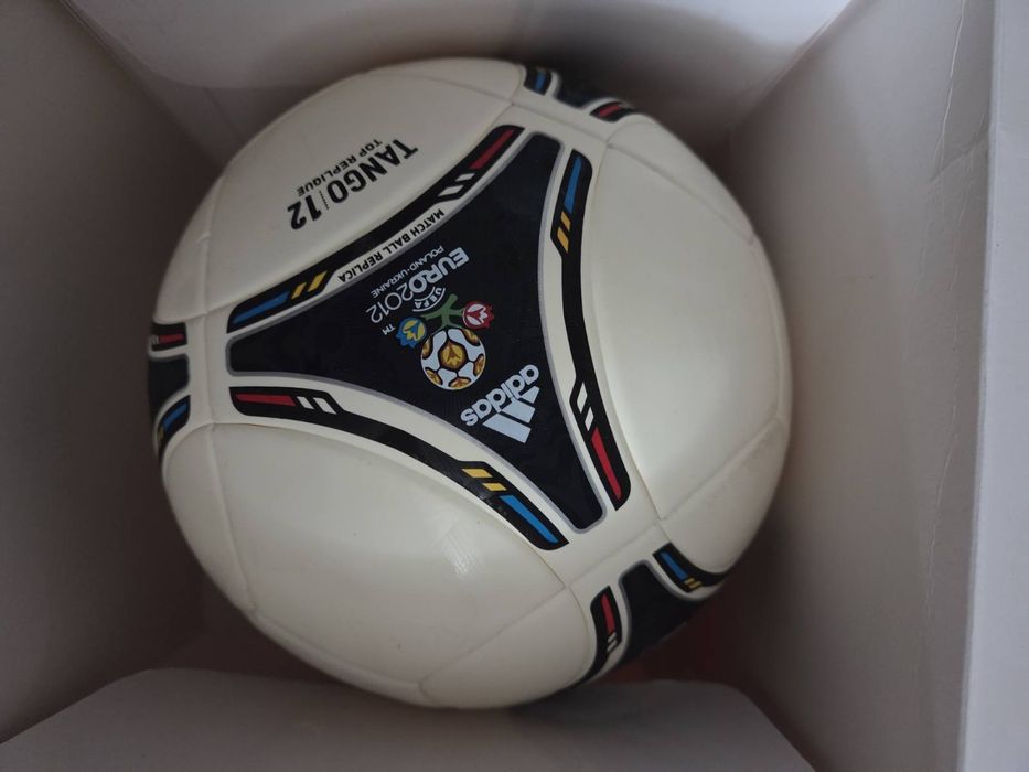 Oryginalna piłka z EURO 2012