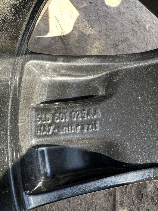 Диски Skoda Pirelli Sottozero 215 60 16