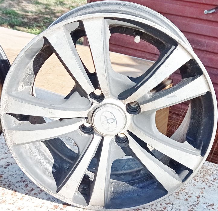 Jantes 14" 4x100 - 15,5cm  em alumínio compradas em 2011
