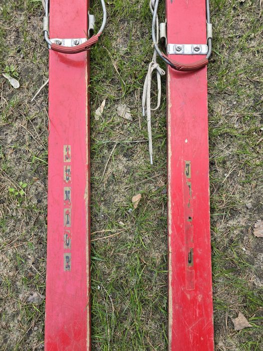 Stare narty drewniane 150 cm – retro PRL, dekoracja / kolekcja