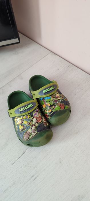 Дитяче літнє взуття Crocs c 8-9 i босоніжки teva