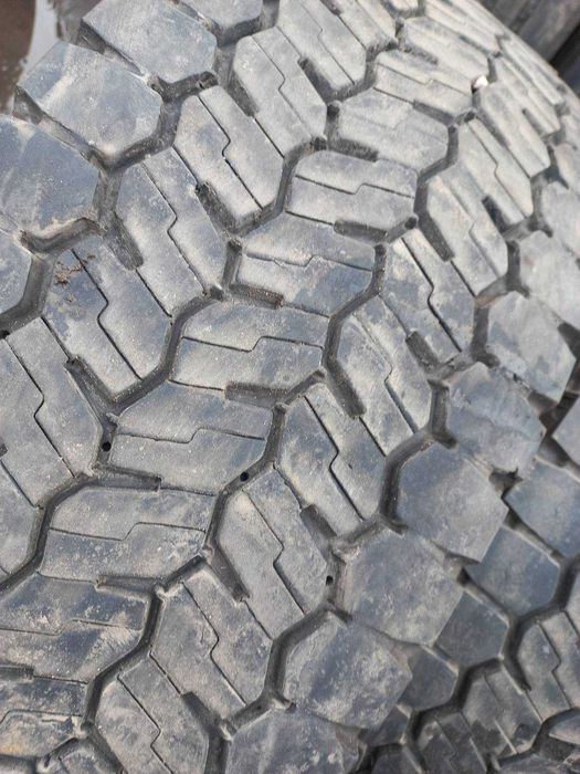 Шина 265/70 R19.5 резина скат тягова, Б/У з Німеччини, до 10 мм,