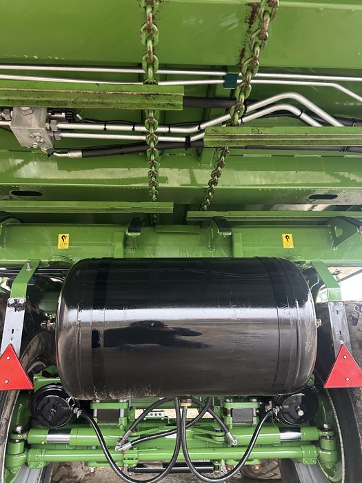 Przyczepa samozbierająca Krone RX 400 GD krajowa ,pierwszy właściciel