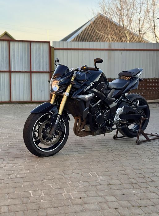 Suzuki GSR 750     АВS