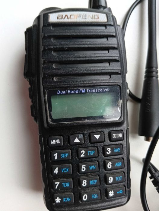 Рация BAOFENG UV - 82, зарядное устройство 2шт., клипса, 2 гарнитуры