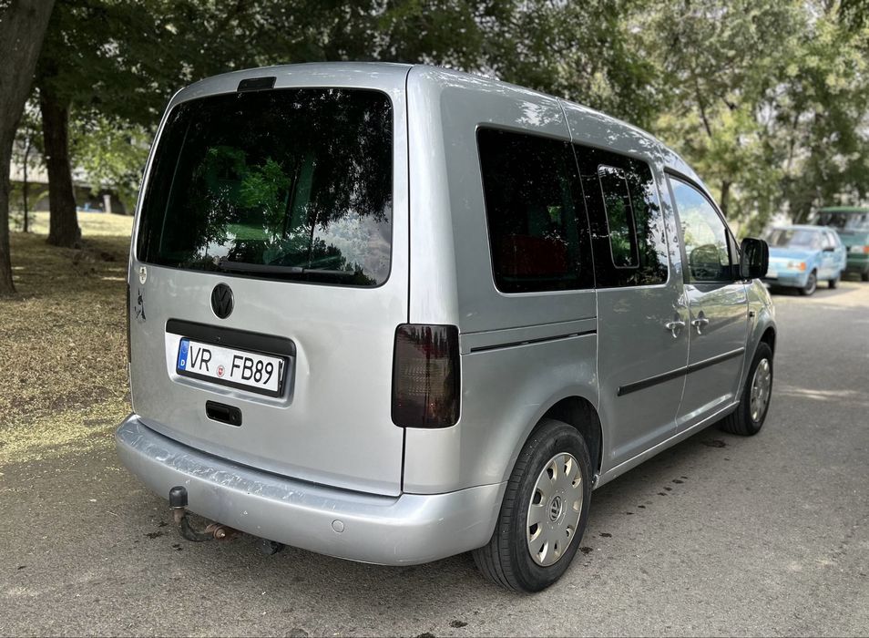 Volkswagen Caddy 1.9 дизель