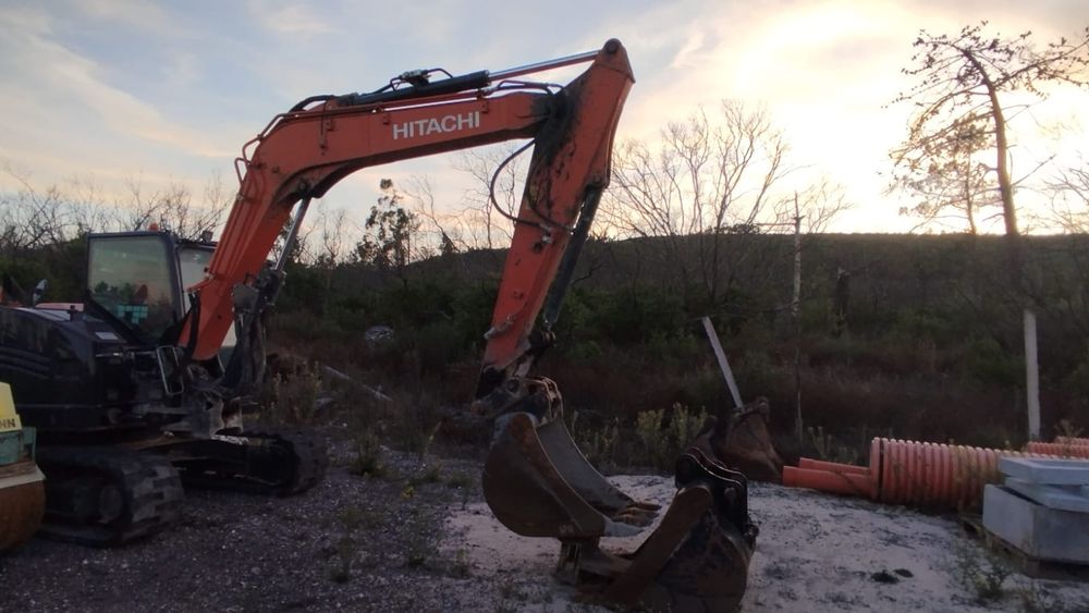 Giratória Hitachi 85