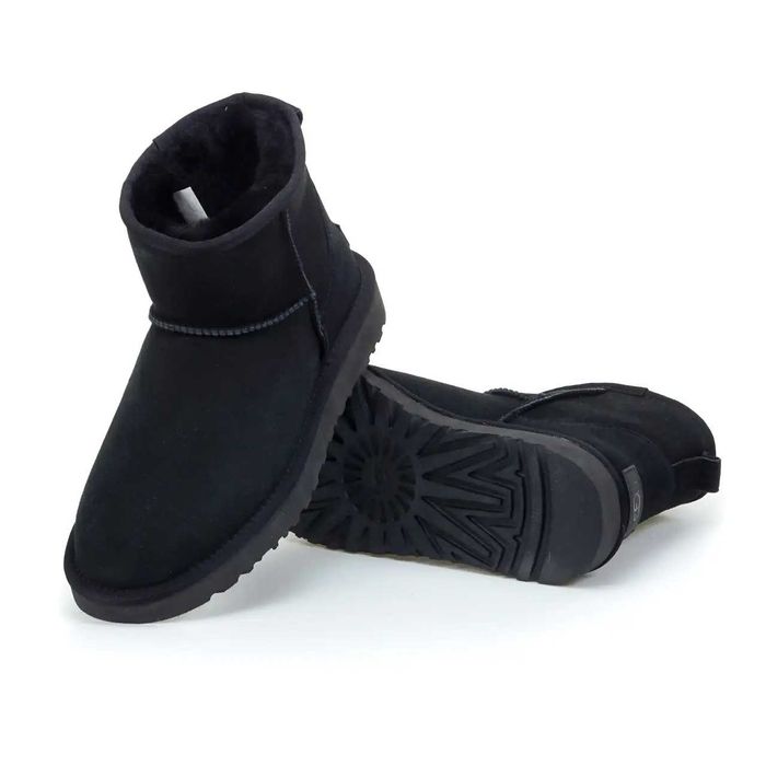 Натуральні чоловічі замшеві міні уггі (UGG Classic Mini Boot)