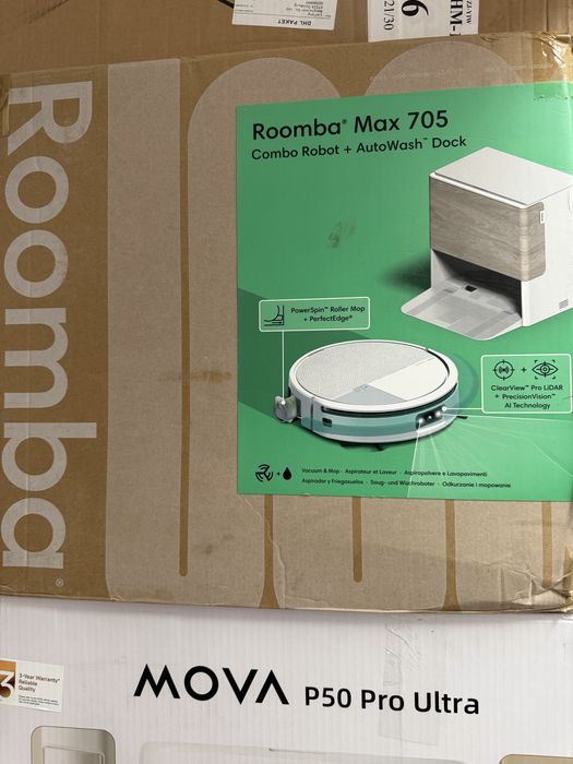 iRobot Roomba Combo® MAX 705 ze stacją dokującą AutoWash – biały