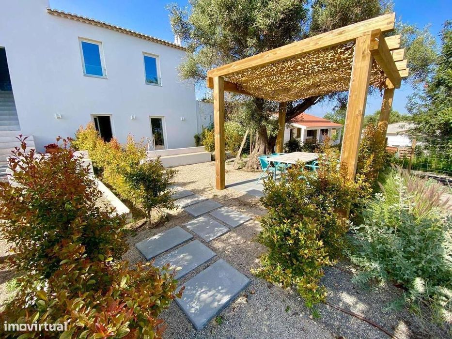 Quinta com 7 apartamentos em Tavira