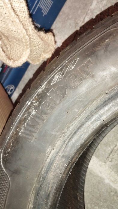 Pneu seminovo Kleber