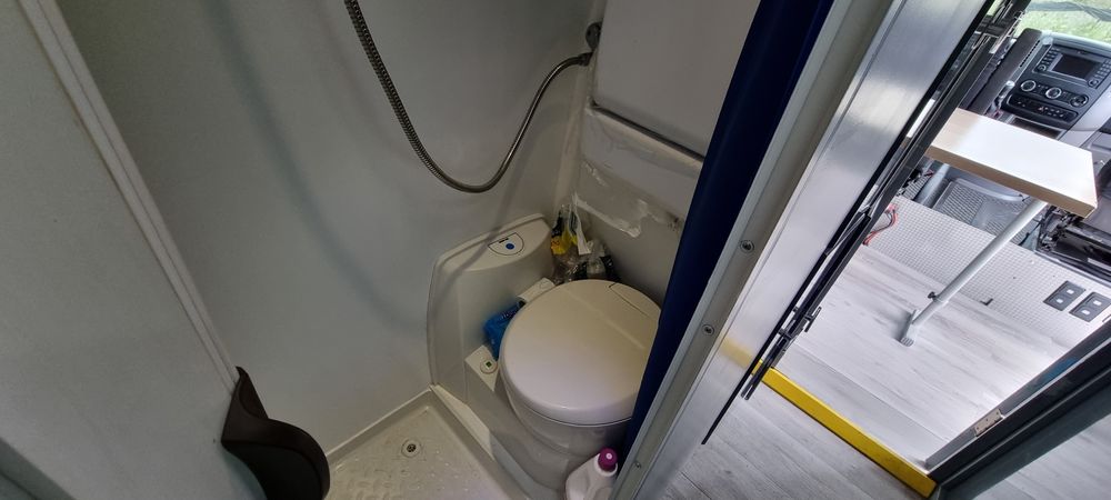 Autocaravana 4x4 Mercedes Sprinter 316 com 105mil km