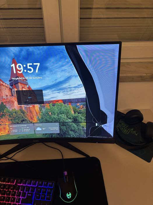 Monitor AOC C27G2ZE/BK 27’’ Curvo64738283425155121