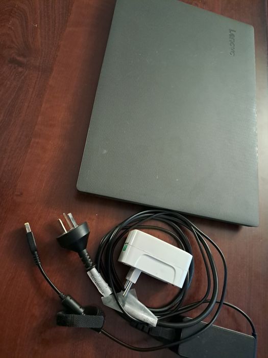 Laptop Lenovo V130 15IKB