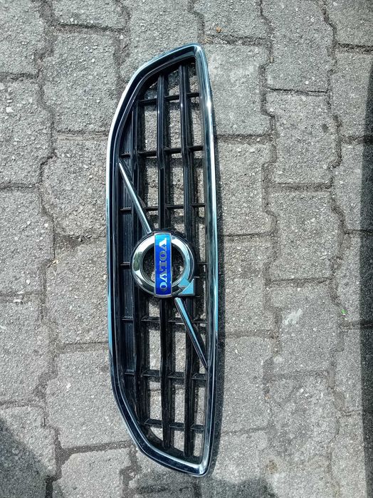 Grelha frontal volvo v40 hatchback