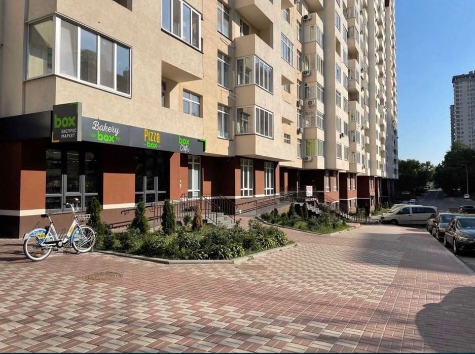 ЖК Караваєві дачі Польова 73 Здам 209м2 спортклуб медцентр офіс цех