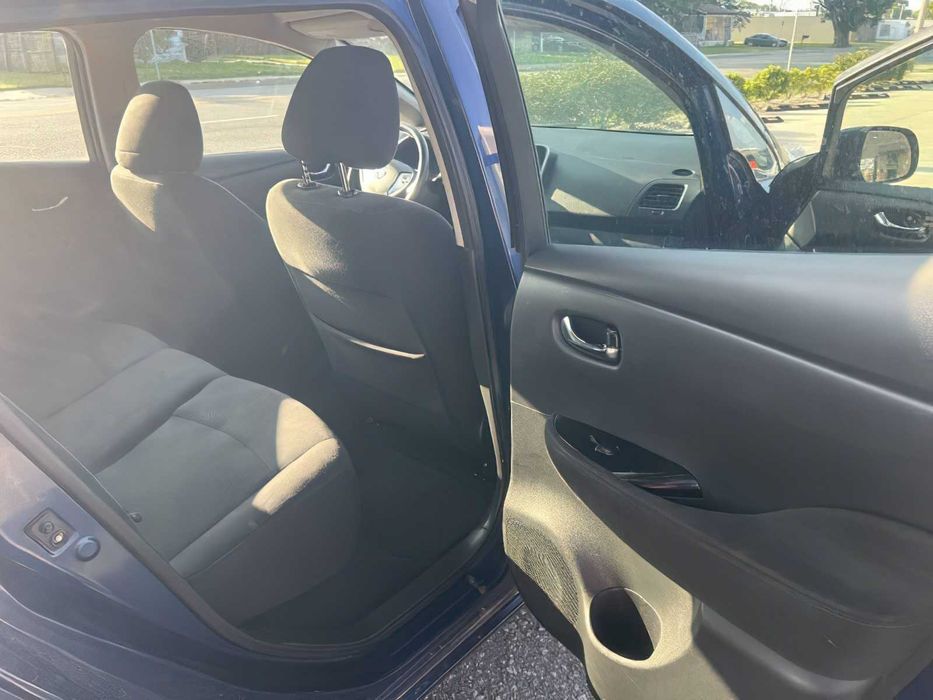Nissan LEAF SL      2017