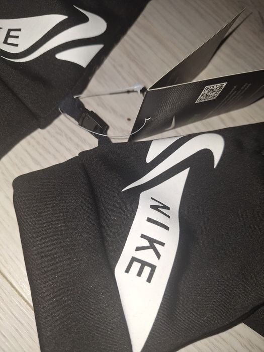 Rękawiczki Nike.