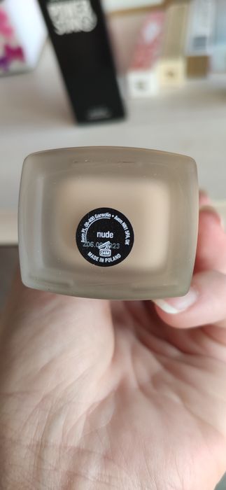 zestaw do makijażu Avon