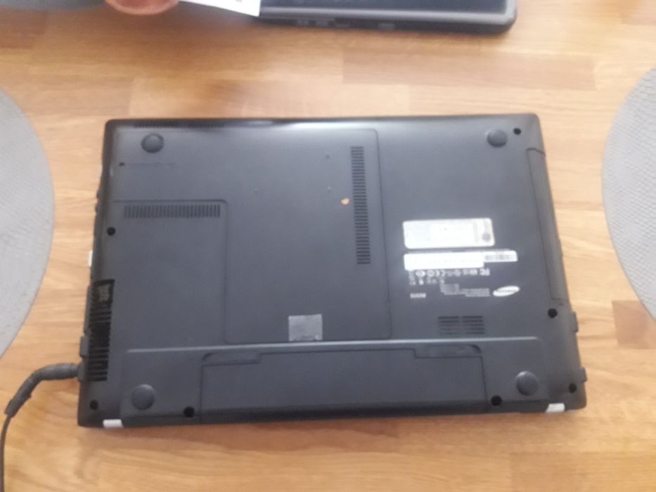 SAMSUNG RV 515 sprawny