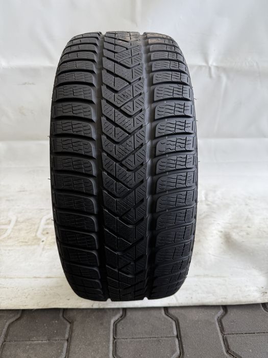 235/35/19 Pirelli Sottozero 3 R01 91V 2021R