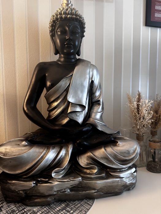 Estátua de Buda – Serenidade, Proteção e Elegância