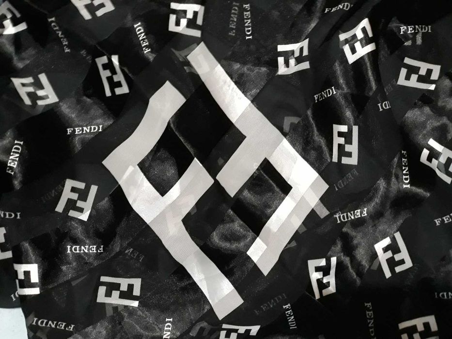 Apaszka chusta szal Fendi - NIE WYSYŁAM