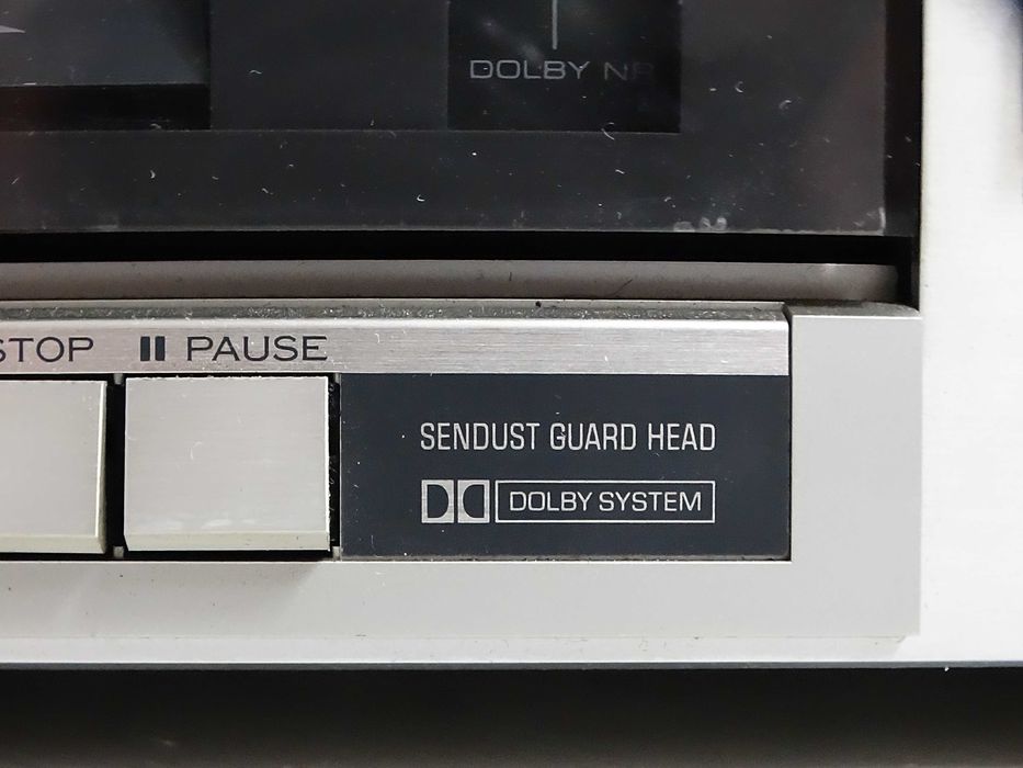 Magnetofon kasetowy KENWOOD KX-100 – Uszkodzony / Na części / Do naprawy