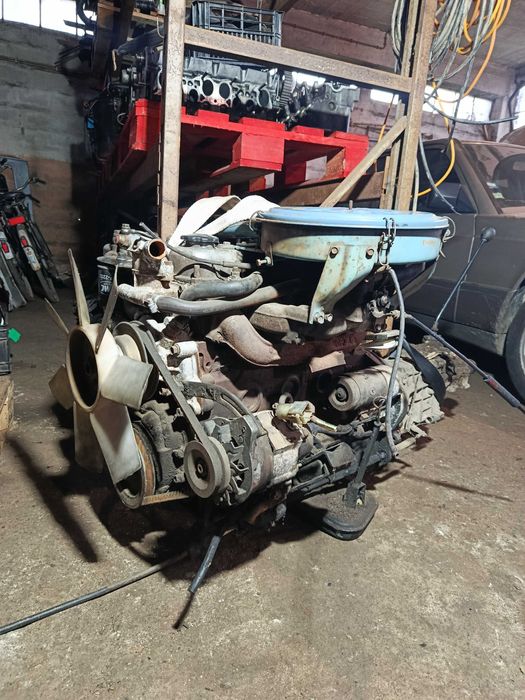 Motor e caixa ISUZU BEDFORD KBD 25
