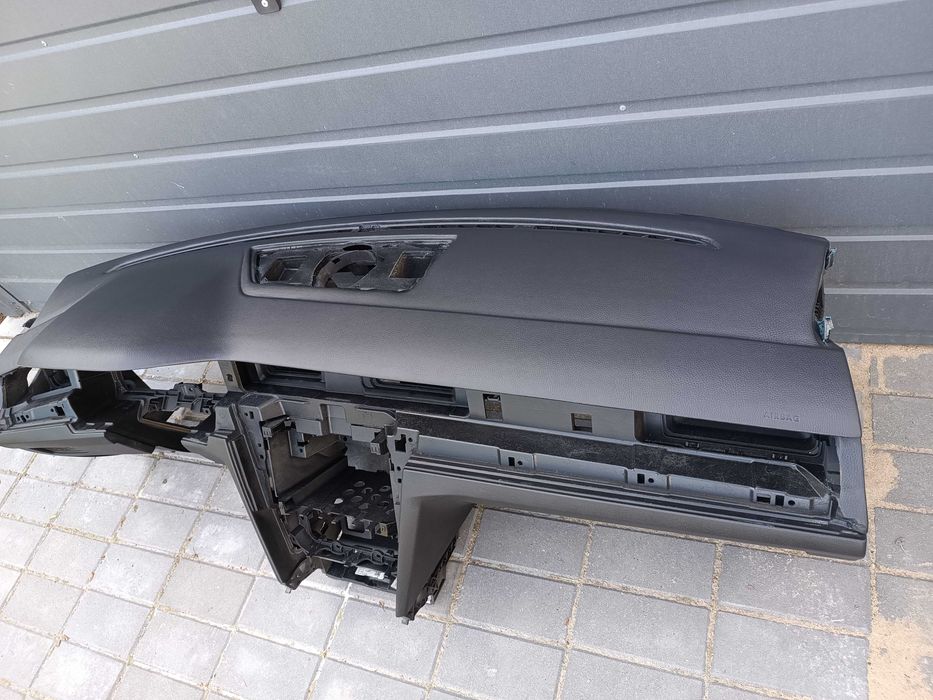 deska kokpit konsola VW PASSAT B8 regeneracja