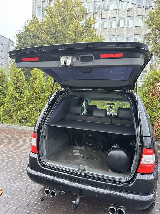 Свій  автомобіль Mercedes-Benz M-Клас, двигун 3.2!