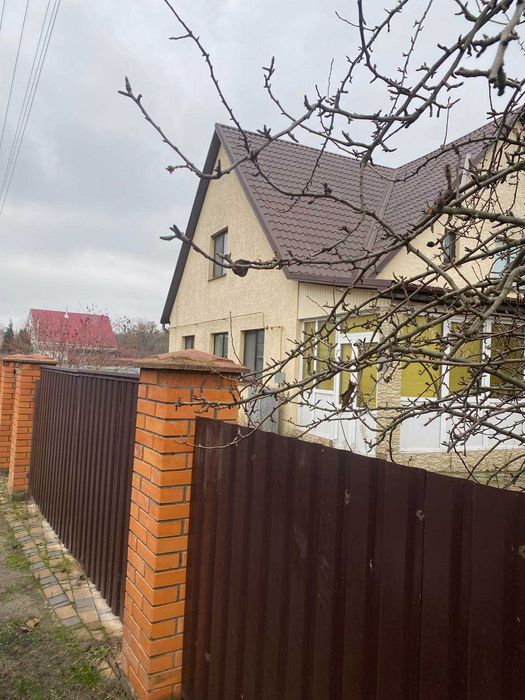 Пропоную до продажу чудовий 2 поверховий будинок під Каневом.