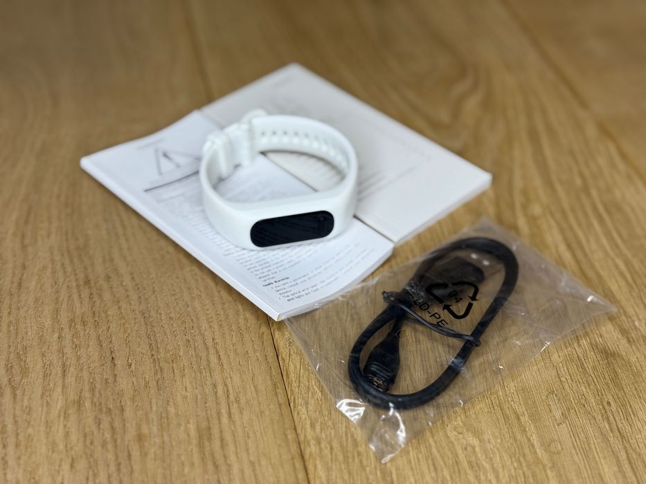 Фітнес-браслет Garmin Vivosmart 5 White (010-02645-11/01 Refurbished) (S/M)
