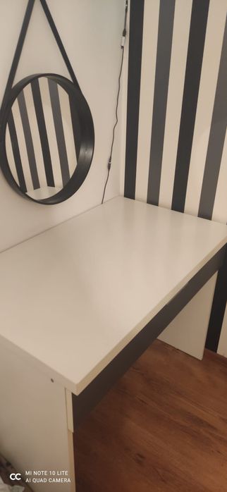 zestaw mebli pokojowych