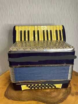 Аккордеон Продам