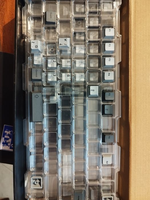 Teclado mecânico KBD fans dzrgb 60