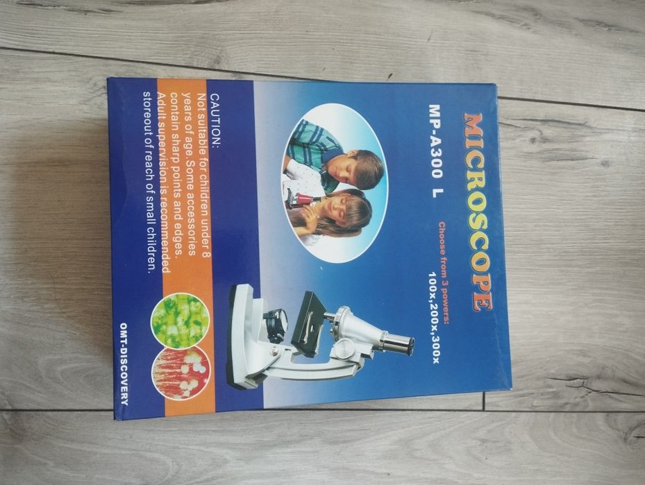 Mikroskop zabawkowy