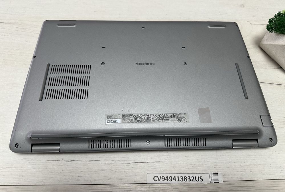 Dell latitude 5520 FHD IPS Touch|i5-1145G7|16GbDDR4|SSD512|IrisXE