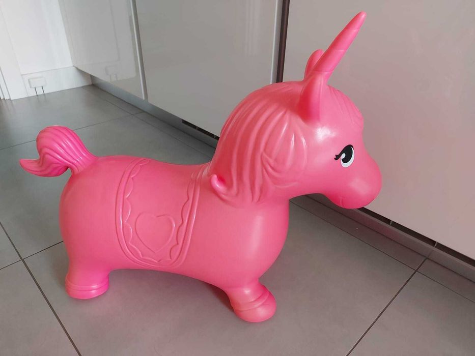 Unicórnio Saltitão Rosa