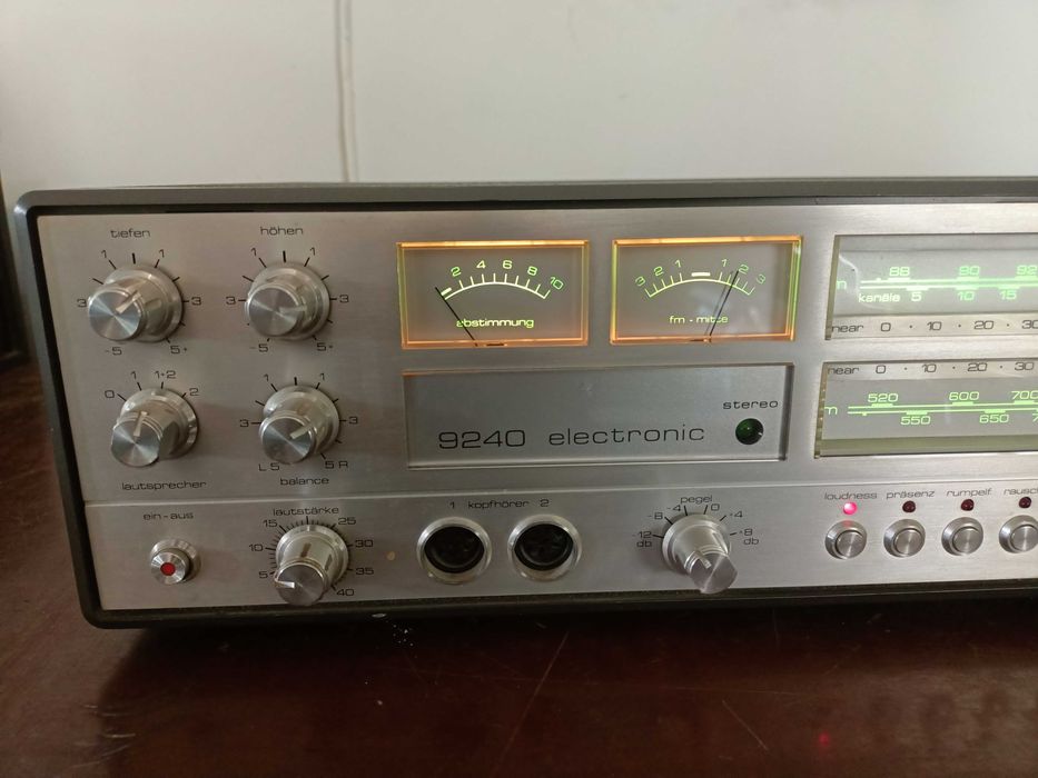Saba 9240 electronics amplituner
