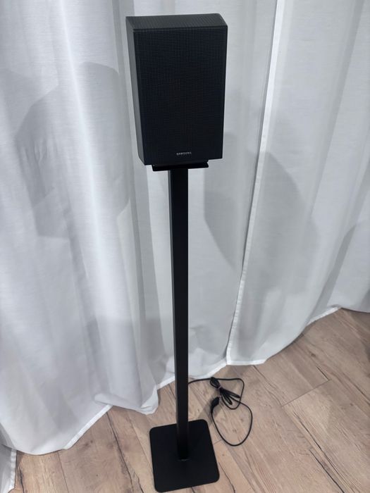 Stojaki na głośniki