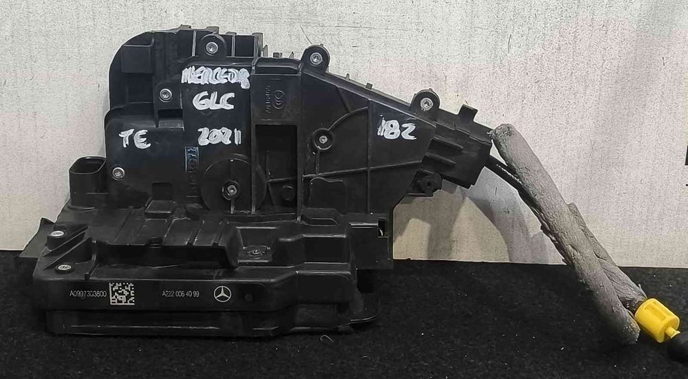 Fechadura / Fecho Porta Trás Esquerdo A2220064099 - MERCEDES-BENZ GLC