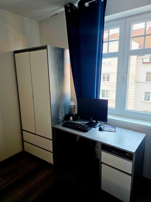 Szafa + biurko do pokoju dziecka