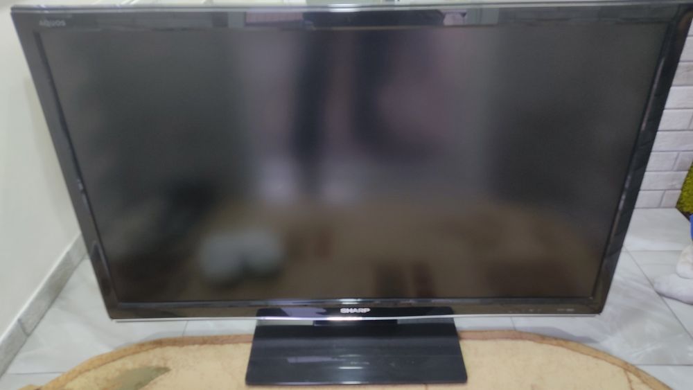 Телевизор Шарп-46 д.